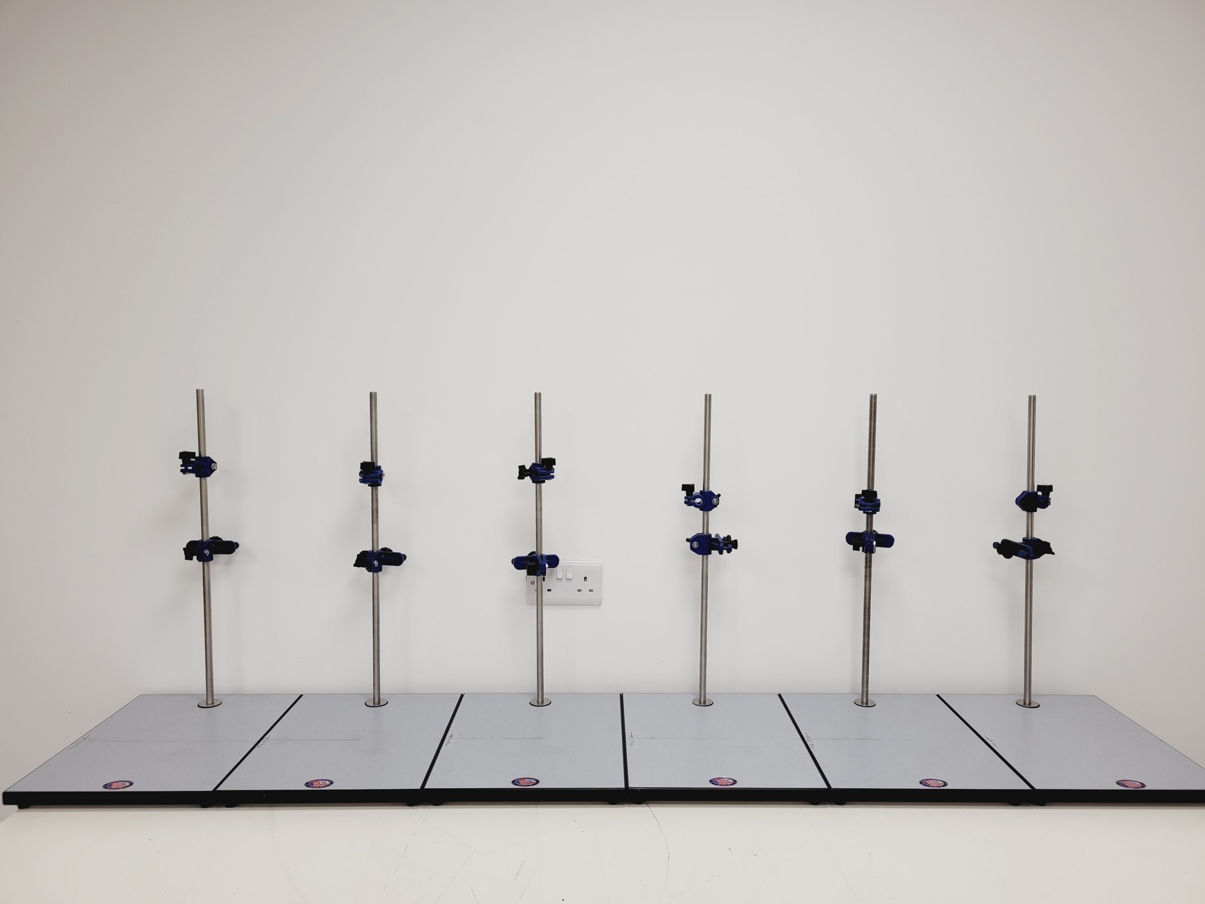 Image of 12 x Denoyer Geppert Chemistry Laboratory Retort Stands Lab