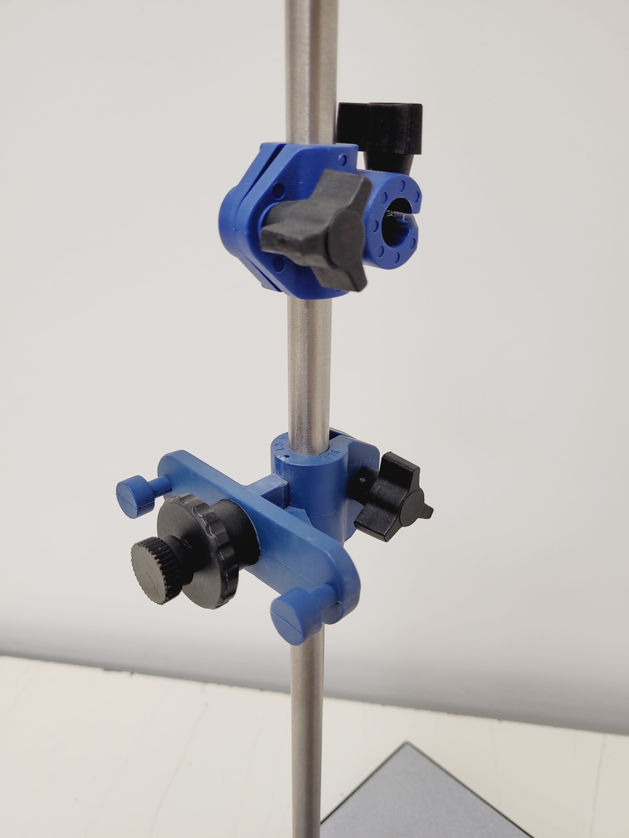 Image of 12 x Denoyer Geppert Chemistry Laboratory Retort Stands Lab