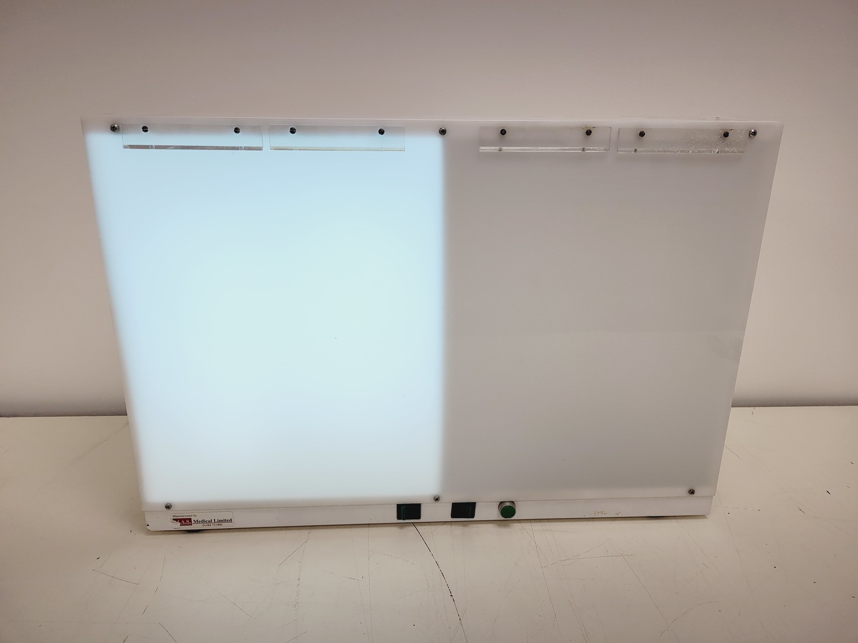Labditic Light Box Job lot of 12 x M.A.S Medical Light Boxes - X-Ray Illuminators Lab