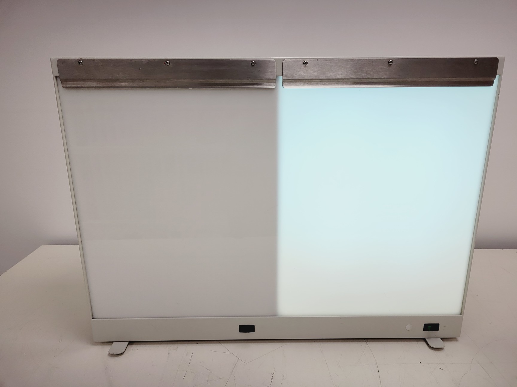 Image of 15 x X-Ray Viewing Illuminator Light Boxes - PLH Medical Light Boxes & TP2-L Lab