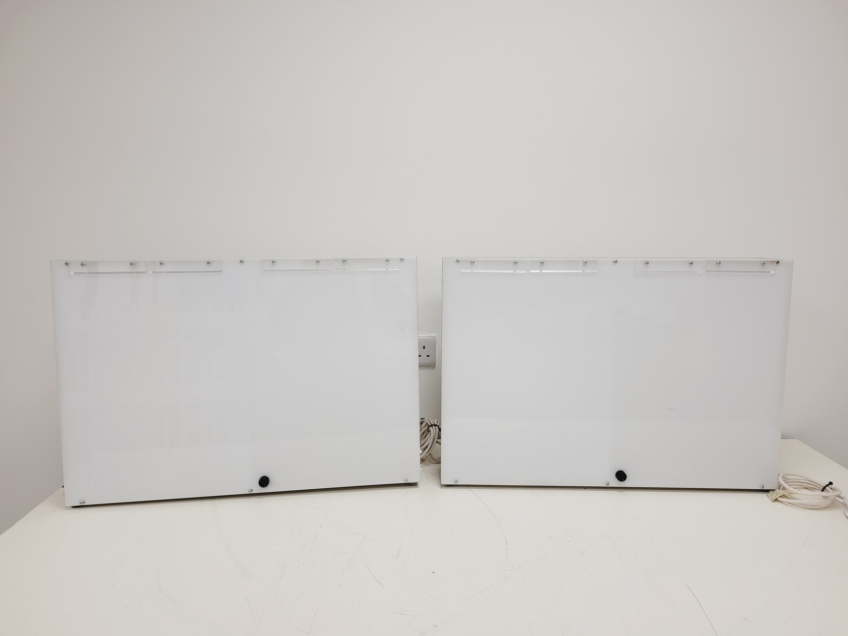 Image of 15 x X-Ray Viewing Illuminator Light Boxes - PLH Medical Light Boxes & TP2-L Lab