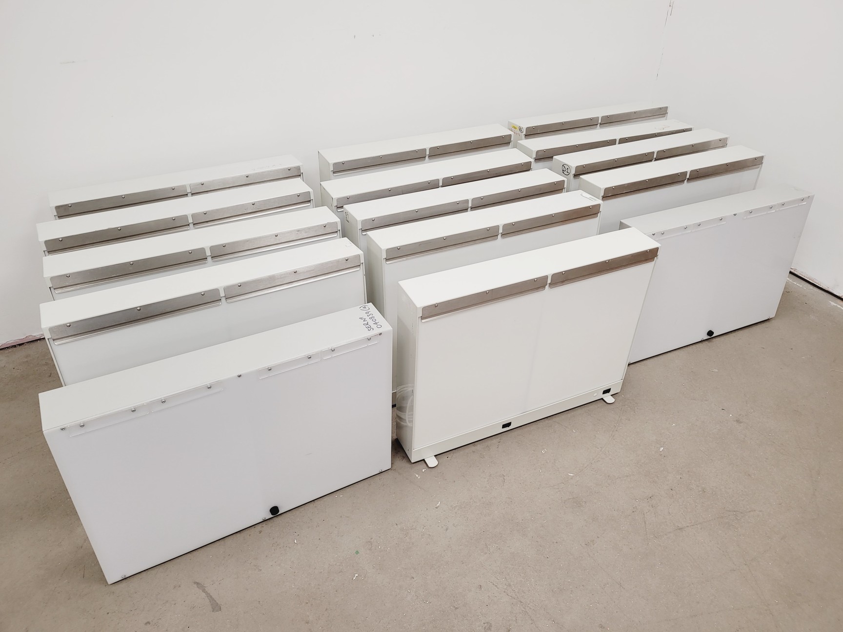 Image of 15 x X-Ray Viewing Illuminator Light Boxes - PLH Medical Light Boxes & TP2-L Lab