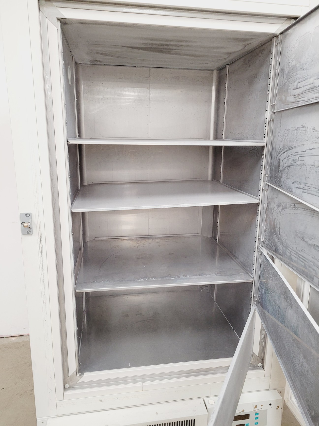 Image of Kendro Heraeus Hera Freeze -86 Freezer  HFU 686 Basic Lab Faulty - Holds -60