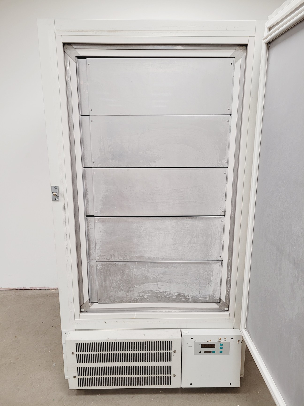Image of Kendro Heraeus Hera Freeze -86 Freezer  HFU 686 Basic Lab Faulty - Holds -60