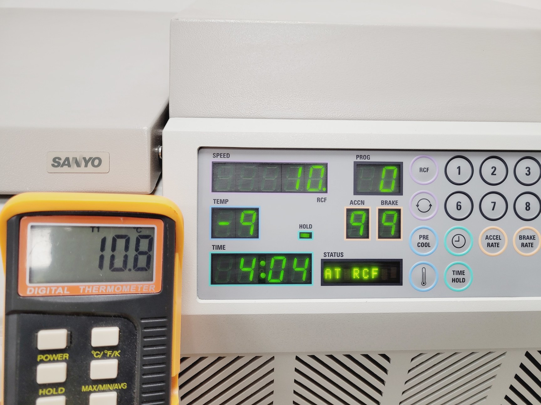 Image of MSE Refrigerated Centrifuge  Model - Falcon 6/300 with 4700RPM Rotor Lab