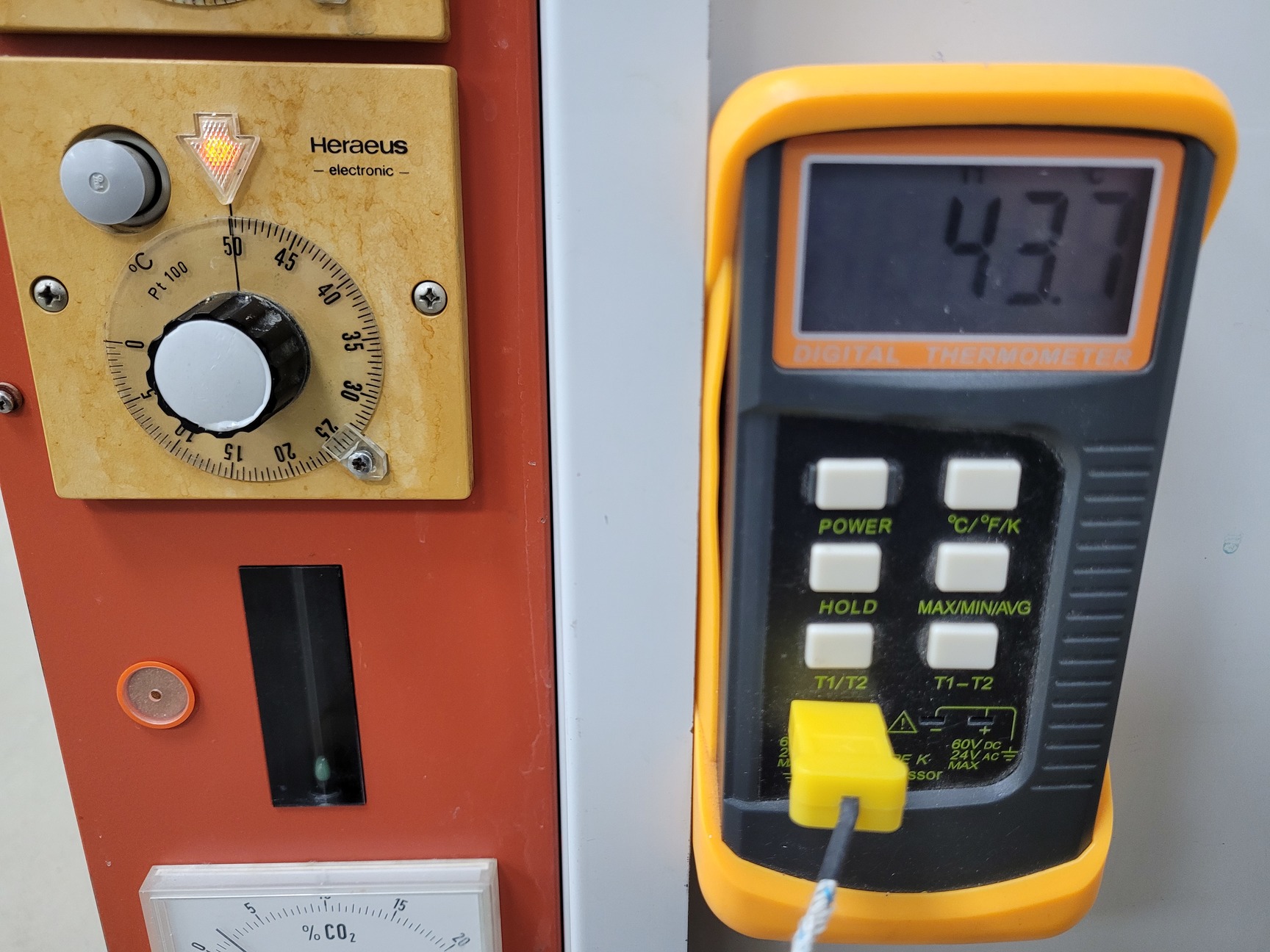 Image of Heraeus Benchtop Laboratory Incubator  Type - B 5060 EK-CO2 Lab