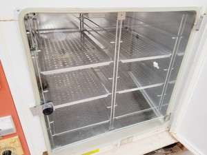 Thumbnail image of Heraeus Benchtop Laboratory Incubator  Type - B 5060 EK-CO2 Lab