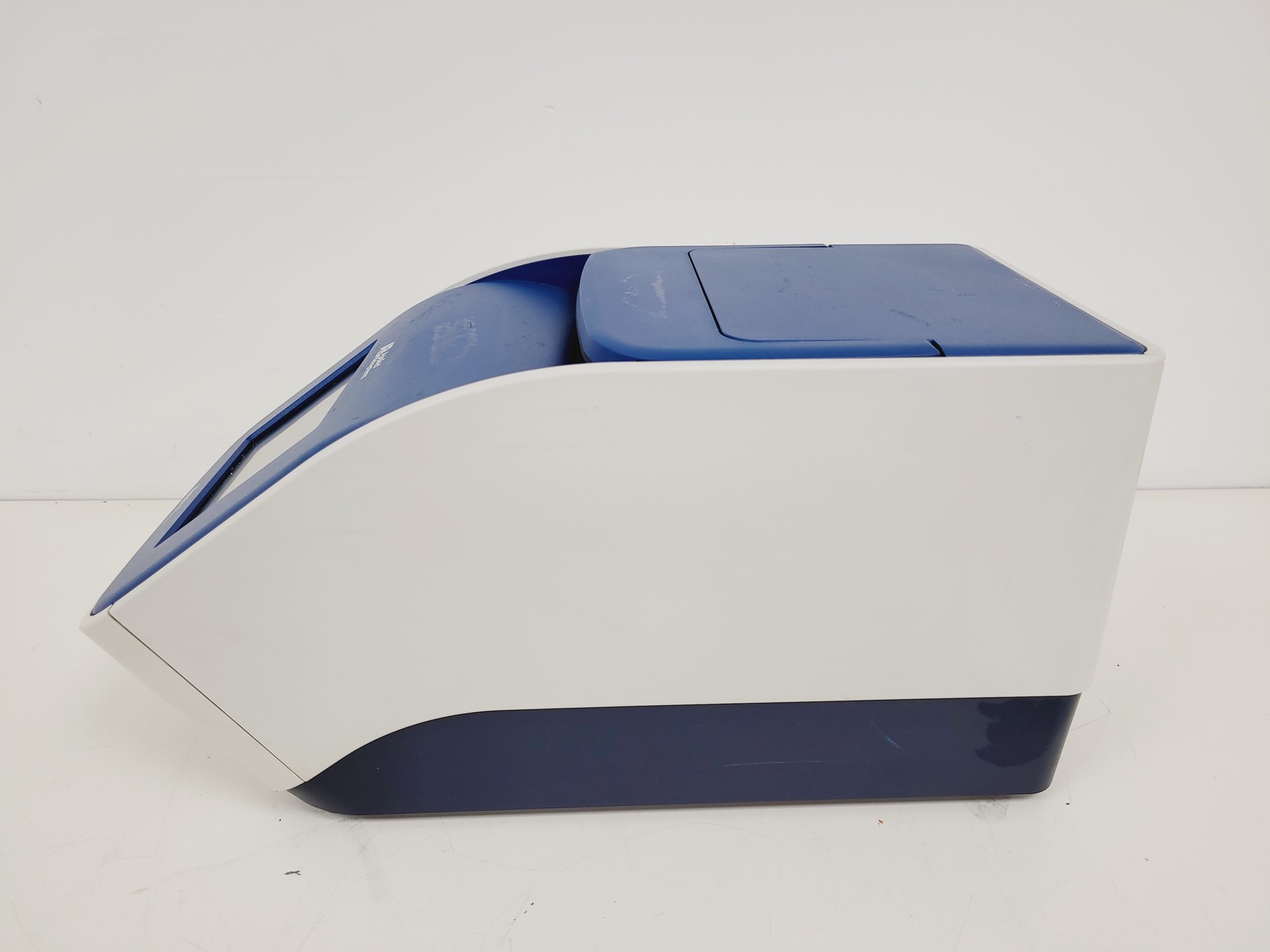 Image of Applied Biosystems Veriti 96 Well Thermal Cycler  Model no. 9902 Lab