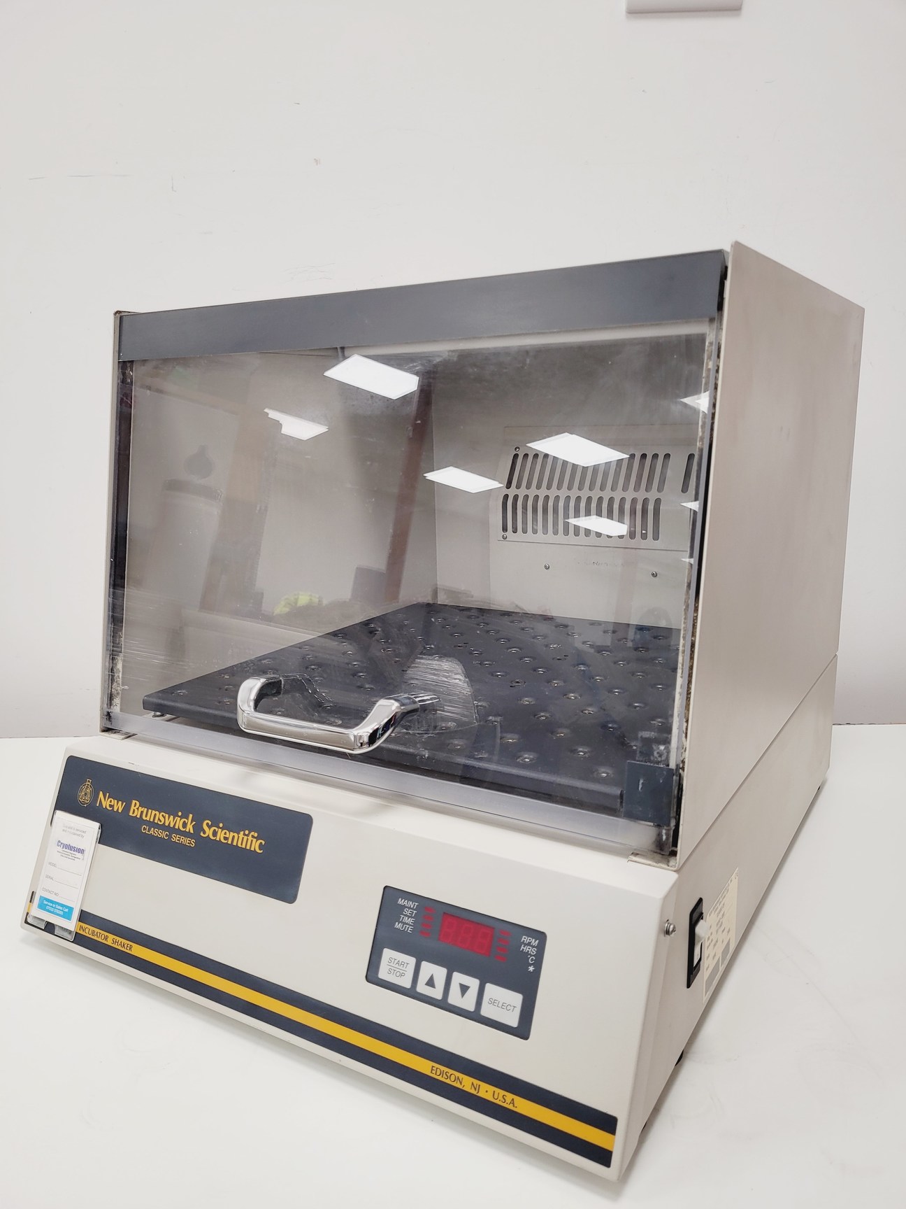 Image of New Brunswick Scientific Classic Series Incubator Shaker  Model - Classic C24