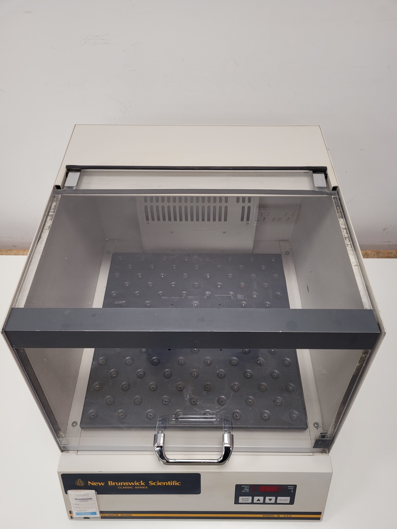 Image of New Brunswick Scientific Classic Series Incubator Shaker  Model - Classic C24