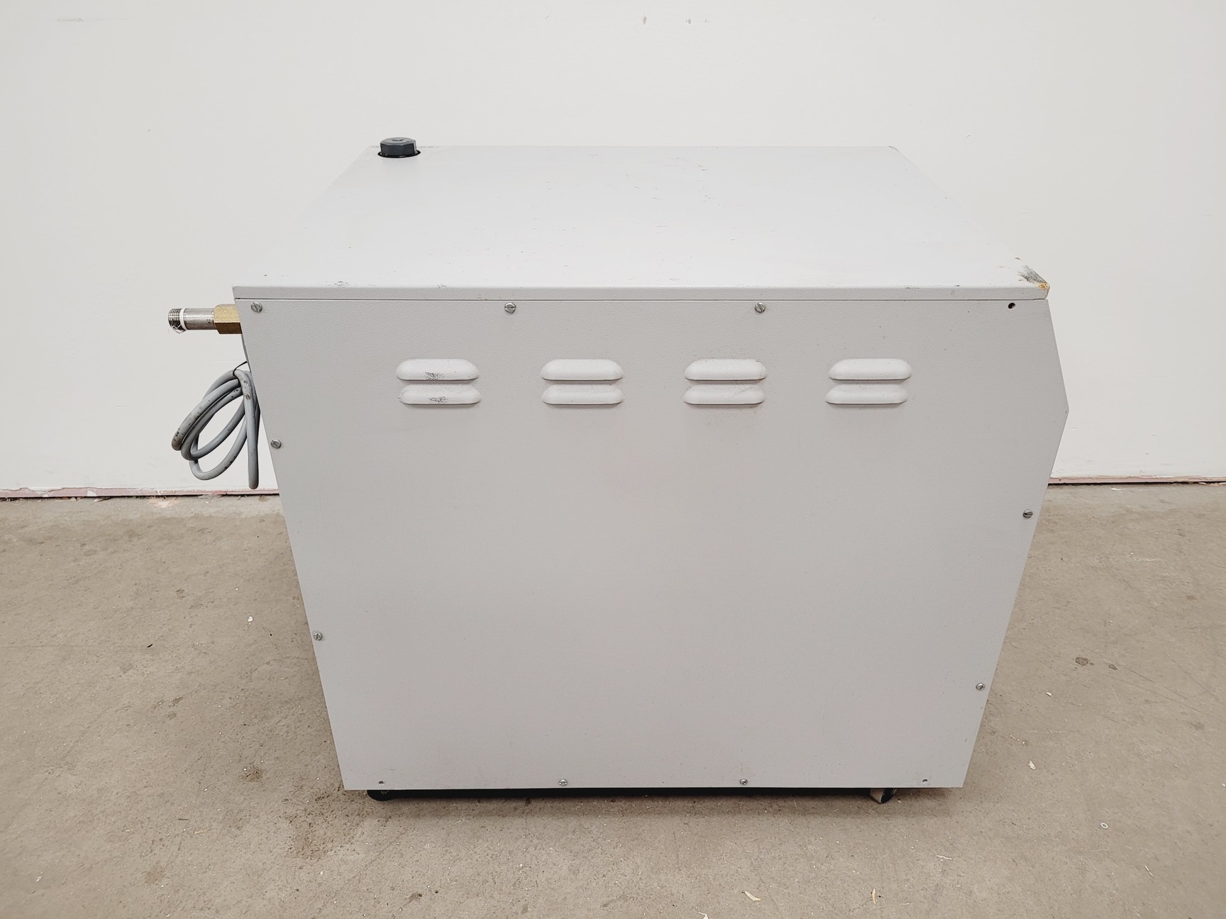 Image of Betta-Tech CU800 Heater/Chiller Circulator Unit Lab