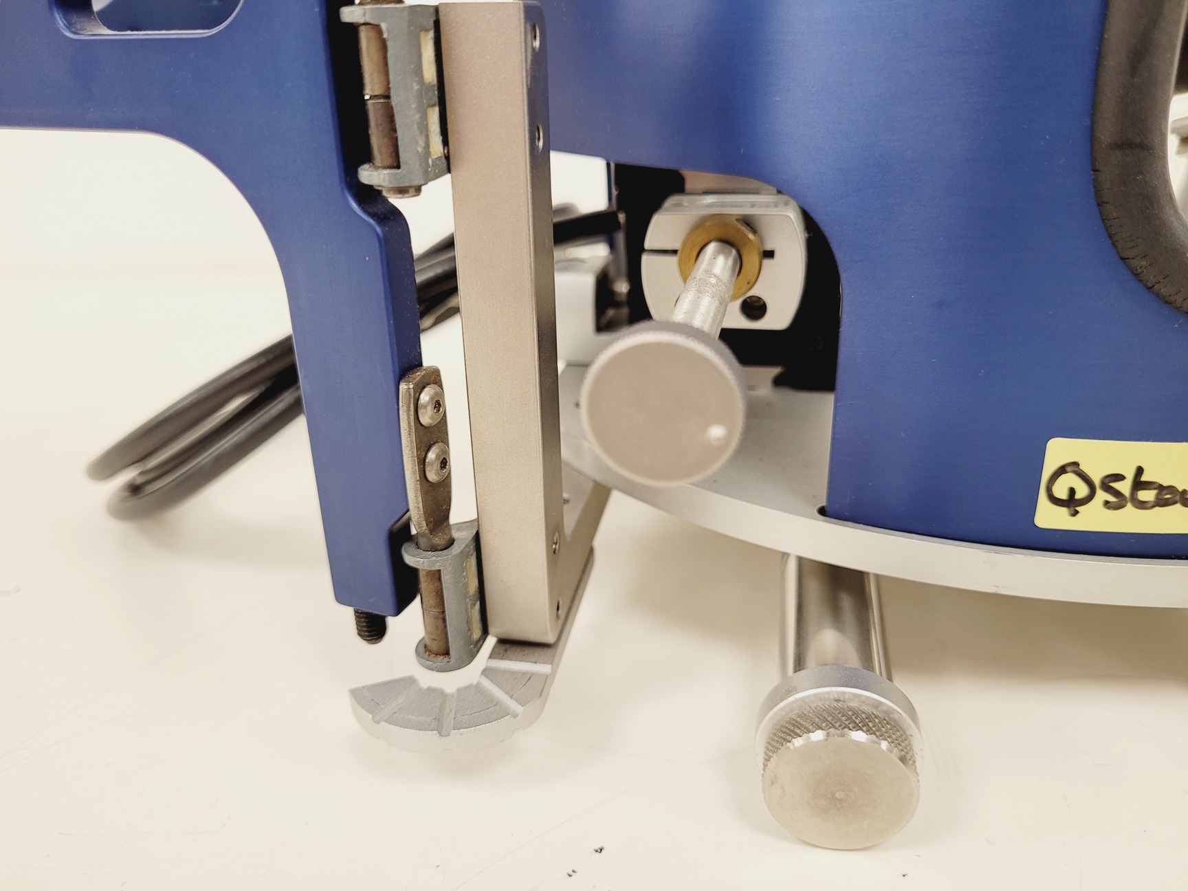 Image of PicoView Q Star PV 4000 Nanospray Source Lab