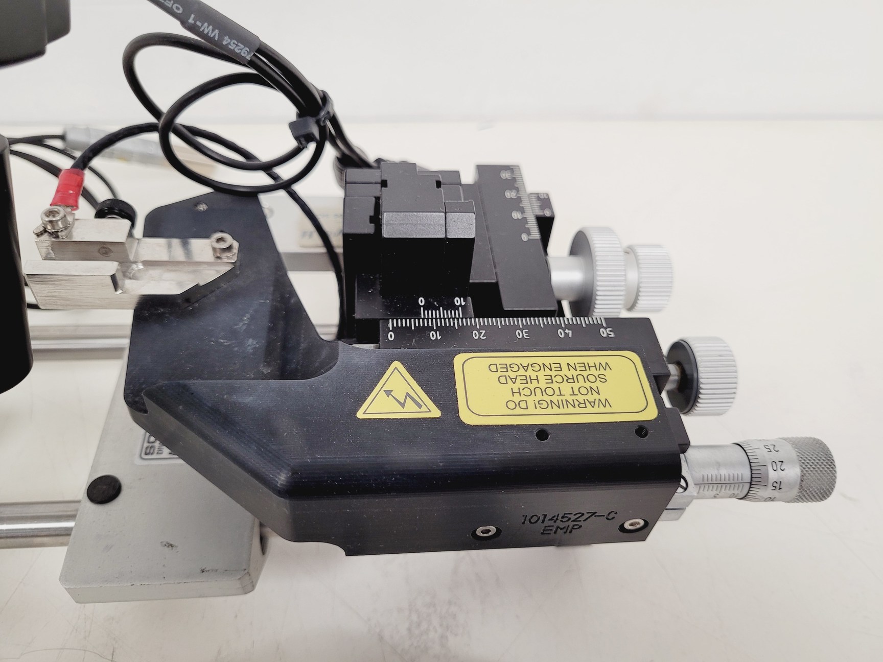 Image of Applied Biosystems NanoSpray II  MDS SCIEX  Assy no. 1014665 for Mass Spec Lab