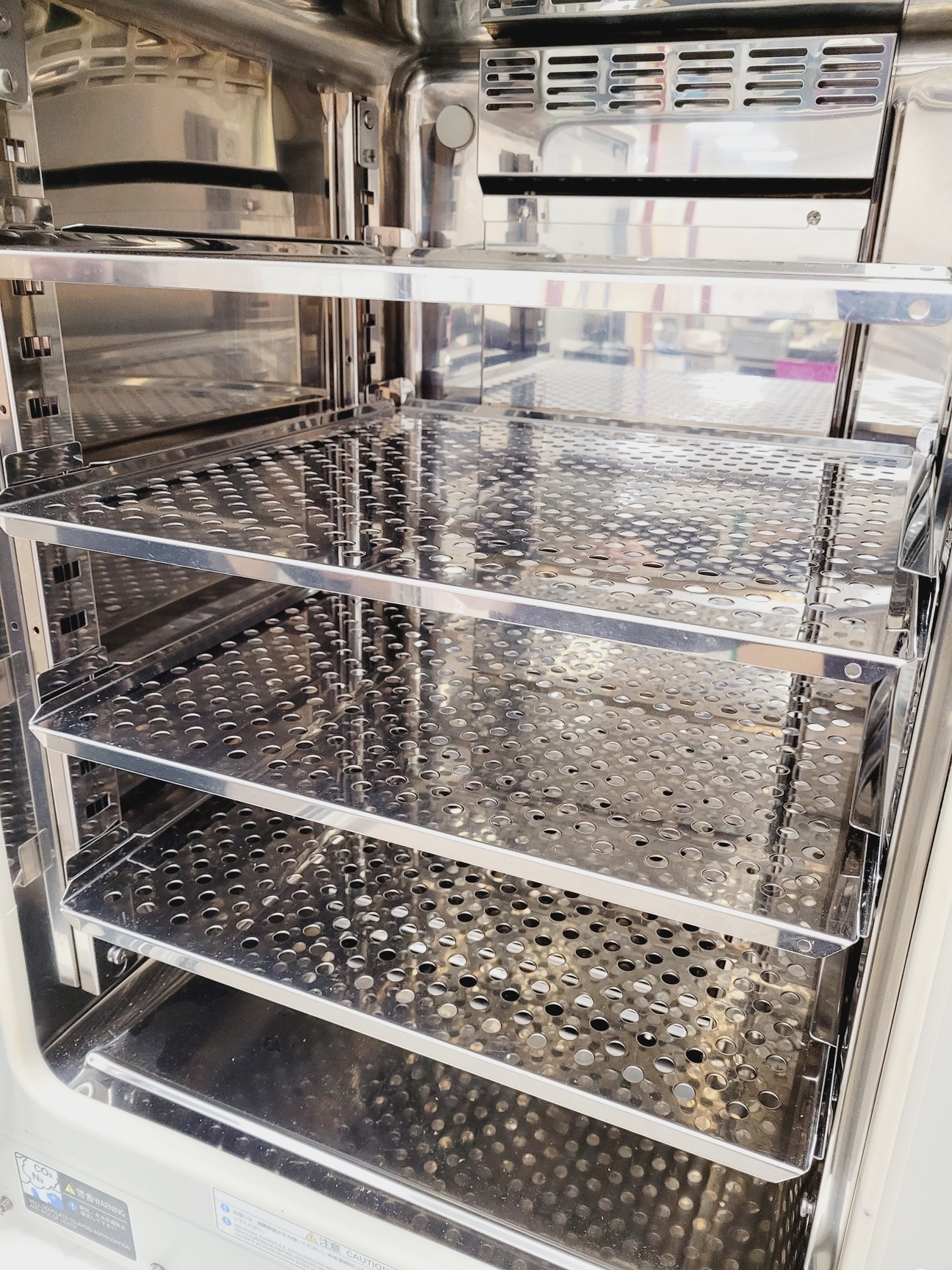 Image of Sanyo CO2 Laboratory Incubator  Model - MCO-19AIC Lab