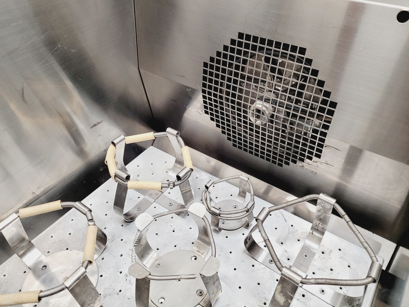 Image of Gallenkamp Shaking Incubator Cat no. IOX400.XX2.C Lab