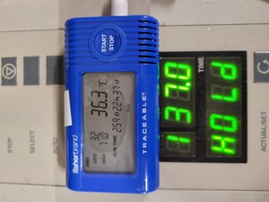 Thumbnail image of Gallenkamp Shaking Incubator Cat no. IOX400.XX2.C Lab