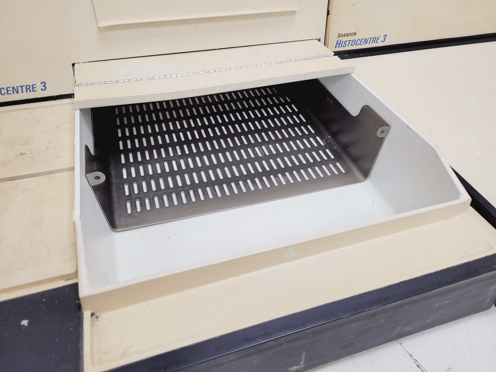 Image of Thermo Electron Corporation Shandon Histocentre 3  Embedding Module & Cold Plate