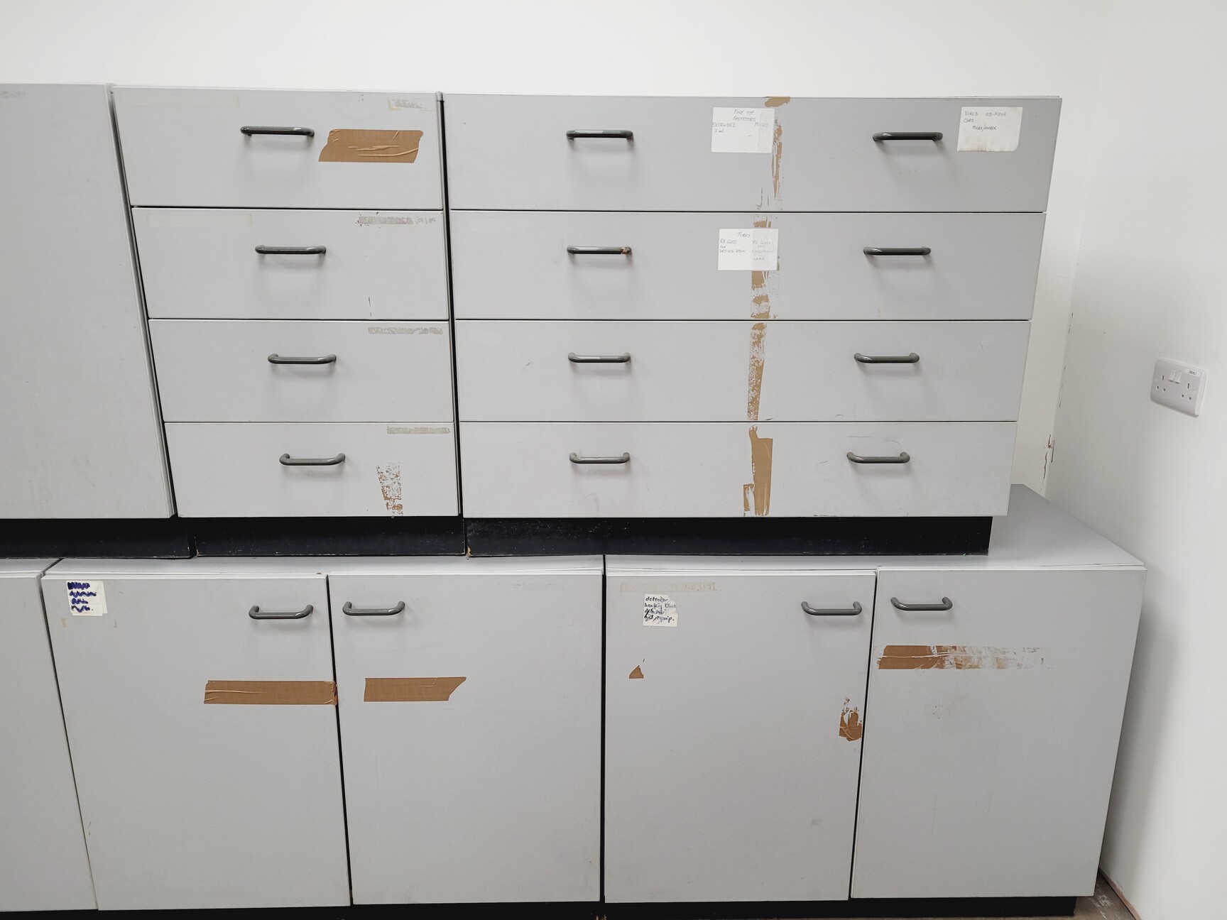 Image of Job Lot Lab Cupboards & Drawers  D 55.5 W 100.5 H 82.5cm Grey Laboratory