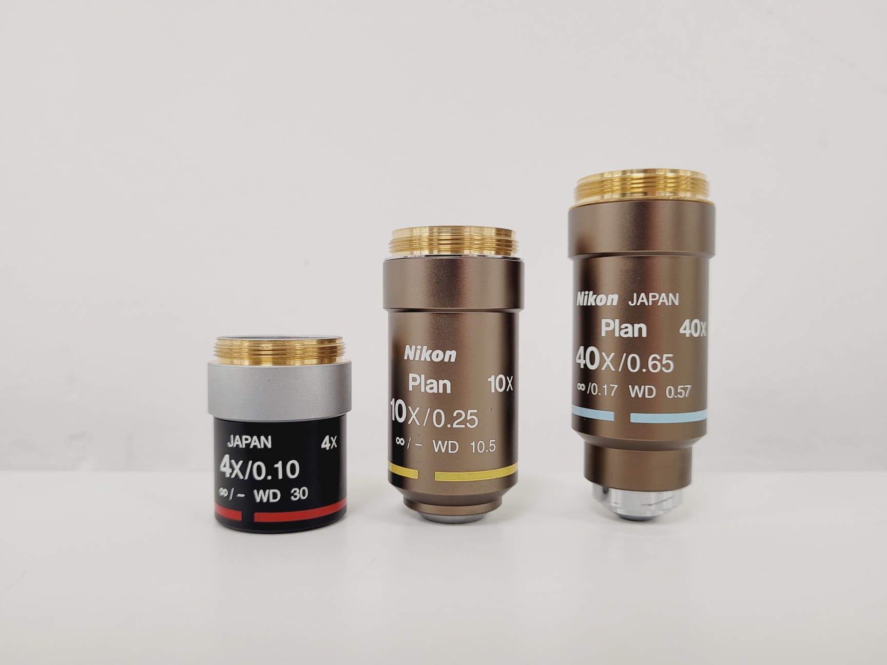 Image of Nikon Eclipse E400 Laboratory Research Microscope with 3 x Objectives Lab