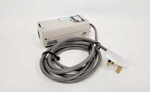 Thumbnail image of Nikon Eclipse E400 Laboratory Research Microscope with 3 x Objectives Lab