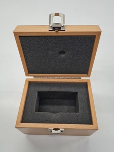 Thumbnail image of New Focus Model 1544 Amplified IR Photoreceiver 12-GHz Lab