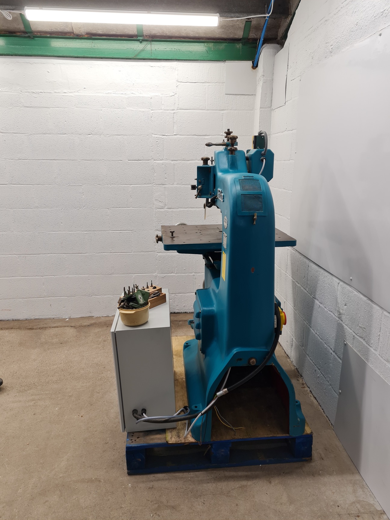 Image of Wadkin LS Overhead Router with Accessories