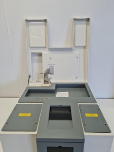 Thumbnail image of Varian 800 FT-IR Spectrometer Scimitar Series Lab