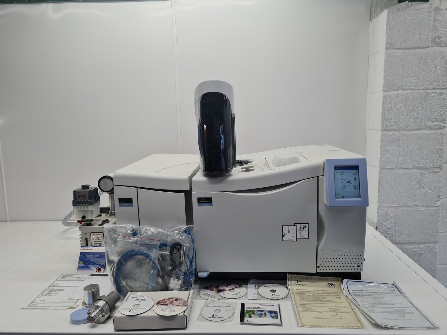 Perkin Elmer Clarus 680 GC & Clarus 600C MS