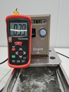 Thumbnail image of Grant Y6 Laboratory Stirred Water Bath Lab