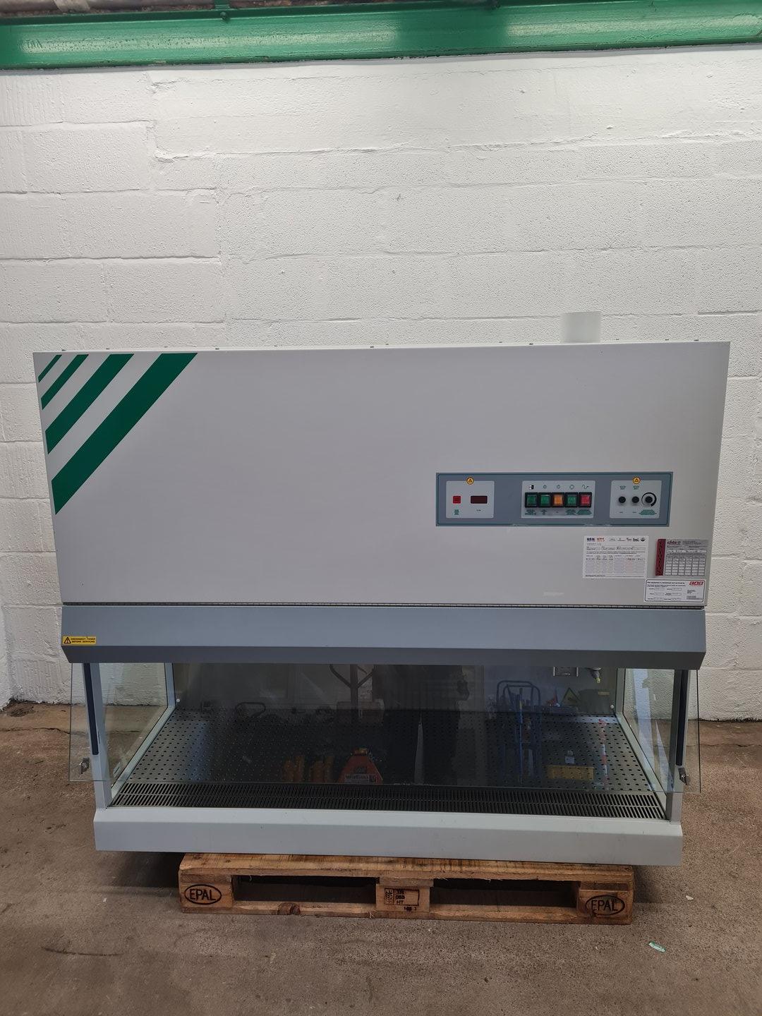 Image of Faster VLF 1540 Laminar Flow Cabinet with Stand Lab