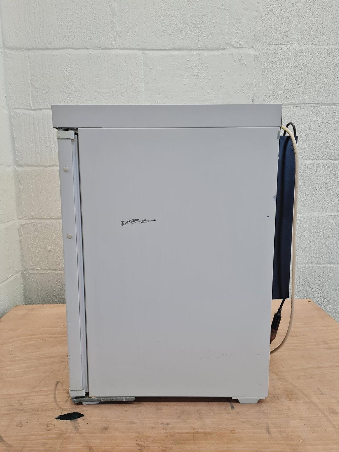 Image of Lec Pharmacy Refrigeration PE 207 Laboratory Refrigerator Lab