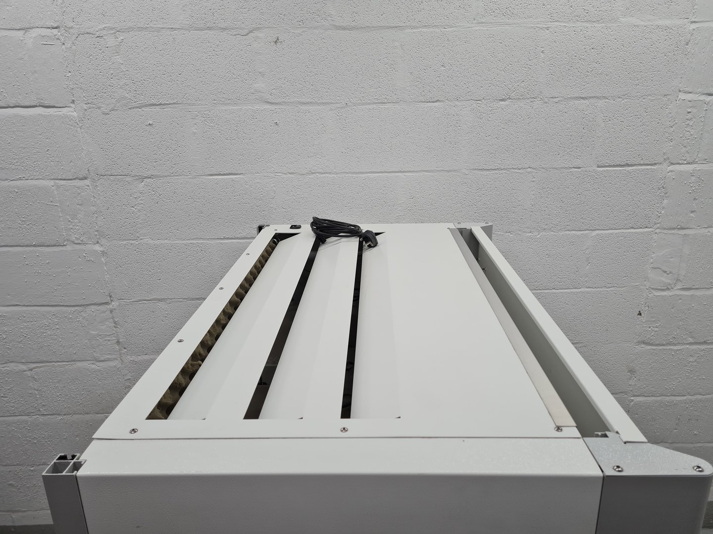 Image of Safelab AirOne 1200-R Fume Filtration Cabinet Lab