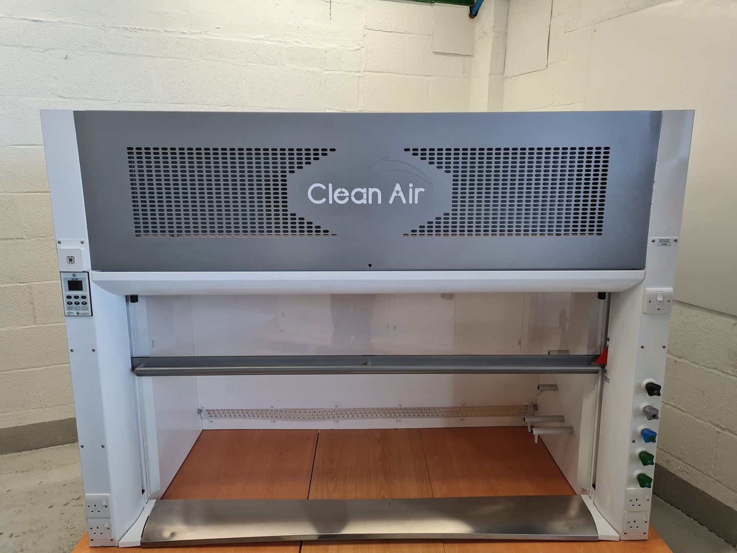 Image of Clean Air Recirculating Fume Cupboard with Water Filtration System Lab