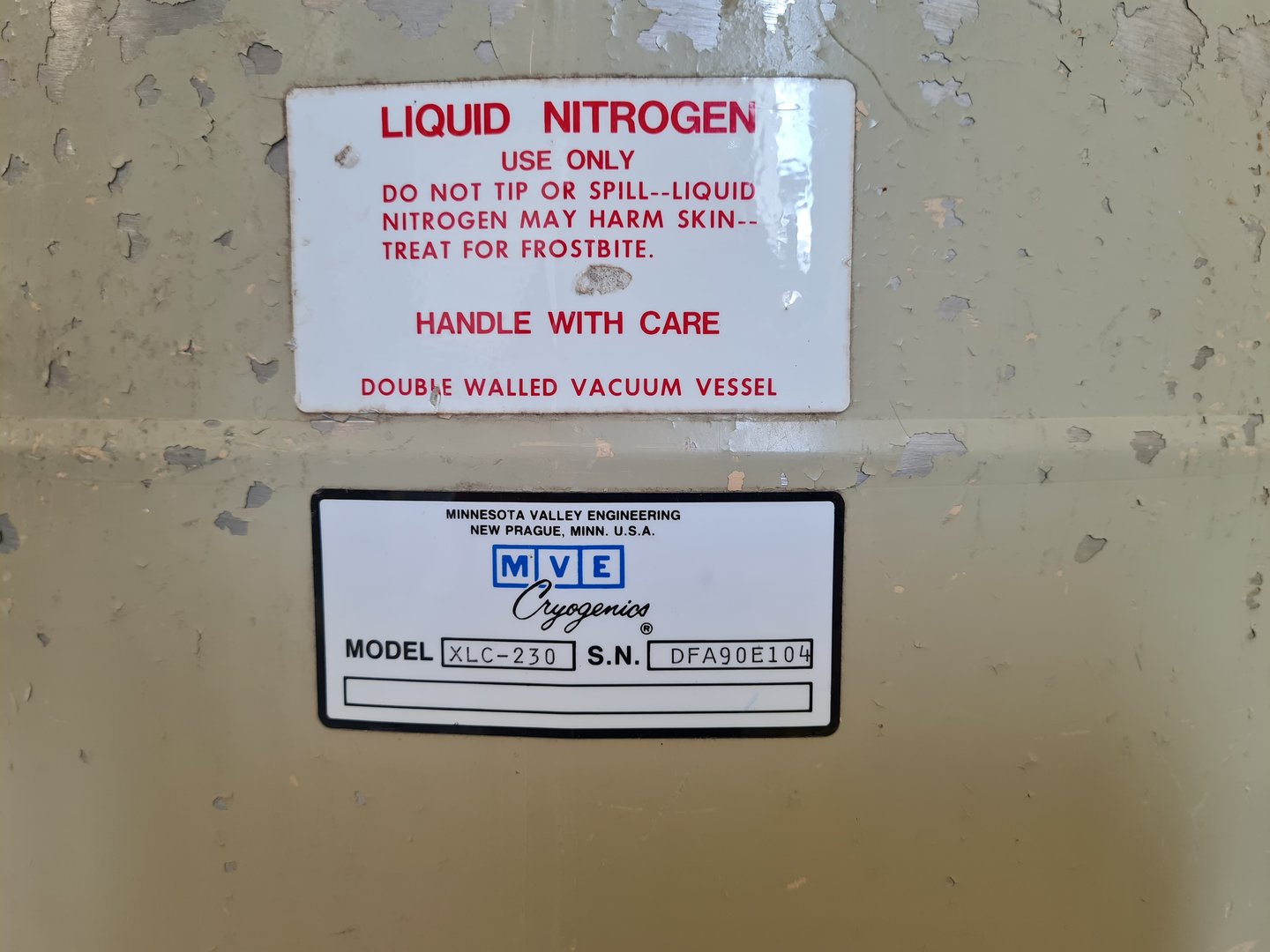 Image of MVE XLC 230 Liquid Nitrogen Dewar Lab