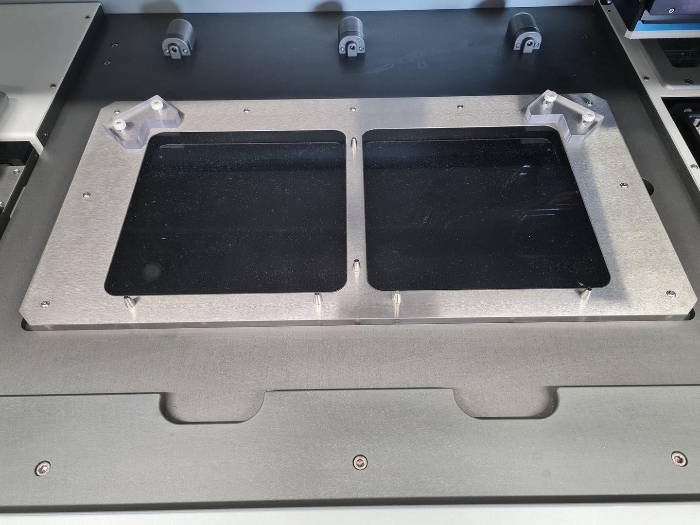 Image of Genetix Qpix2XT Benchtop Colony Picker with Software & Accessories