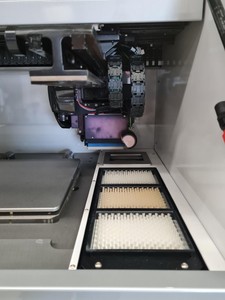 Thumbnail image of Genetix Qpix2XT Benchtop Colony Picker with Software & Accessories