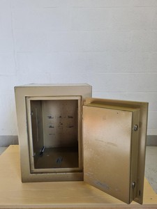 Thumbnail image of Dudley Safes Large Bank Key Operated Safe 49x48x66cm 