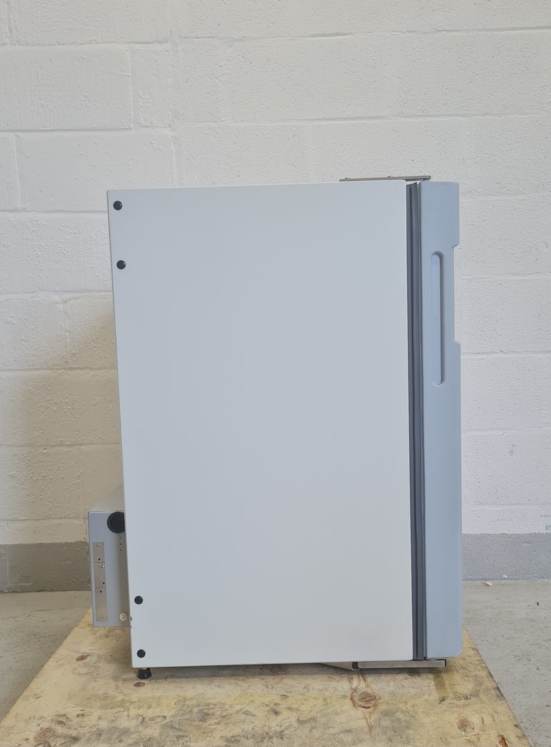 Image of RS Biotech Galaxy R+ CO2 Incubator 170-300 Plus Lab