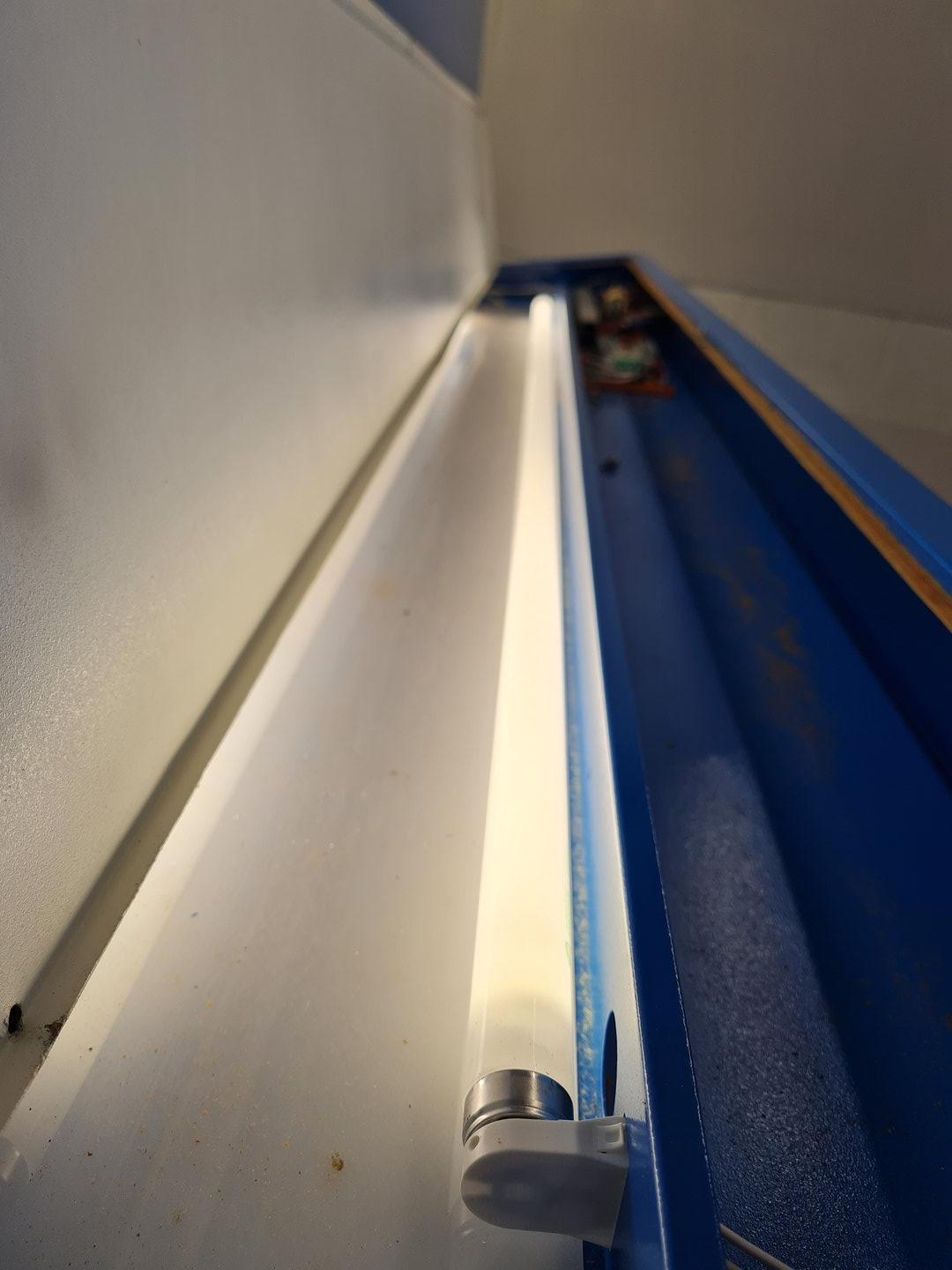 Image of Gelaire Flow Laboratories HF72 Fume Cupboard Lab