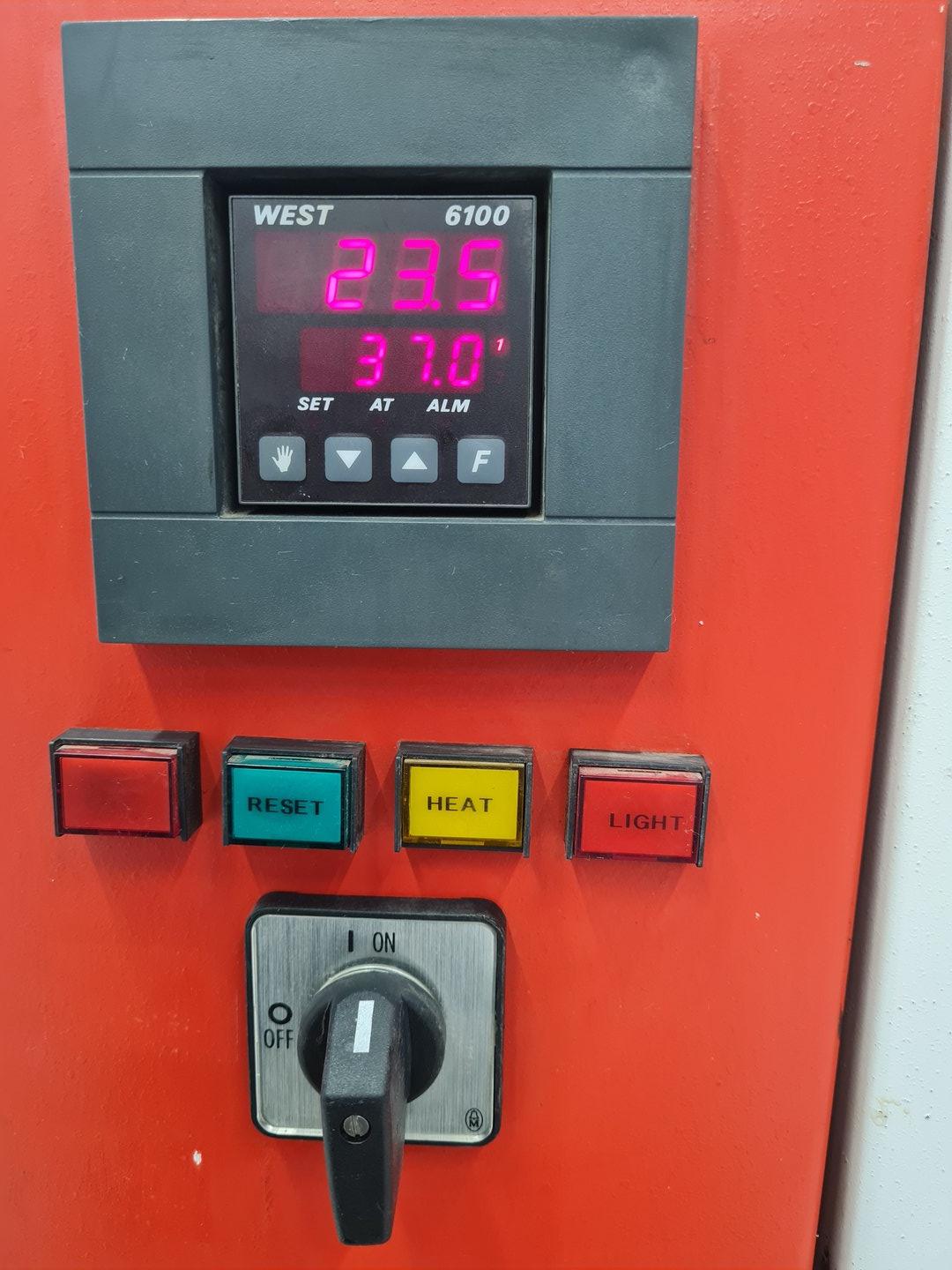 Image of Climatic Systems LTD Model MTN68LR Laboratory Oven Lab