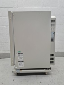 Thumbnail image of Sanyo CO2 MCO-18AIC UV IR Laboratory Incubator Lab