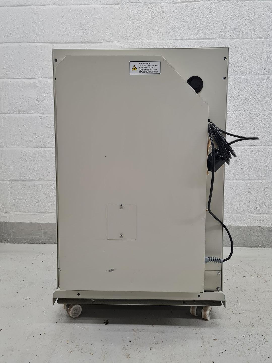 Image of Sanyo CO2 MCO-18AIC UV IR Laboratory Incubator Lab