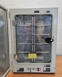 Thumbnail image of Sanyo O2/CO2 Laboratory Incubator MCO-18M Lab Spares/Repairs