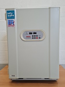 Thumbnail image of Sanyo MCO-18AIC Laboratory Incubator CO2 Lab