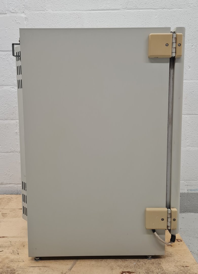 Image of Sanyo CO2 Laboratory Incubator MCO-17AIC IR Lab