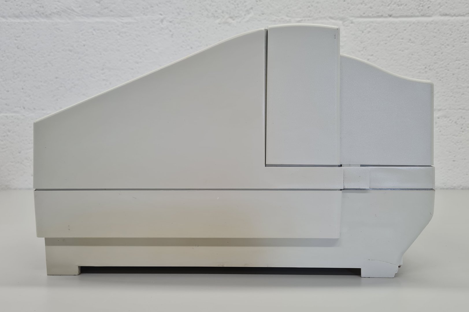 Image of Unicam Helios Alpha Spectrophotometer Lab