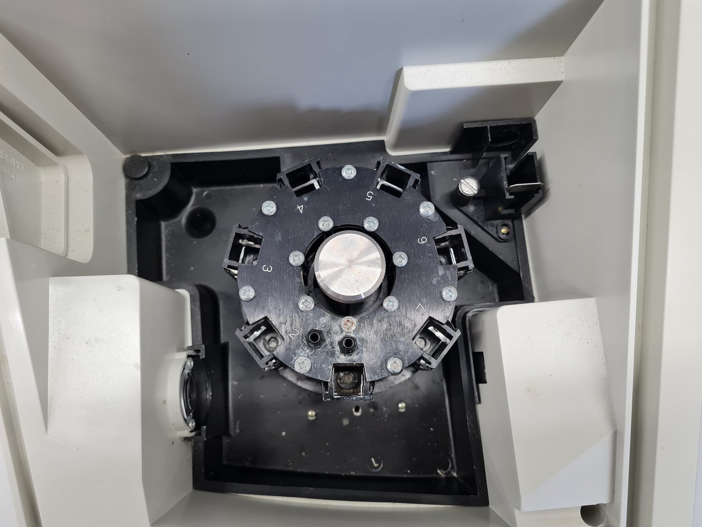 Image of Unicam Helios Alpha Spectrophotometer Lab