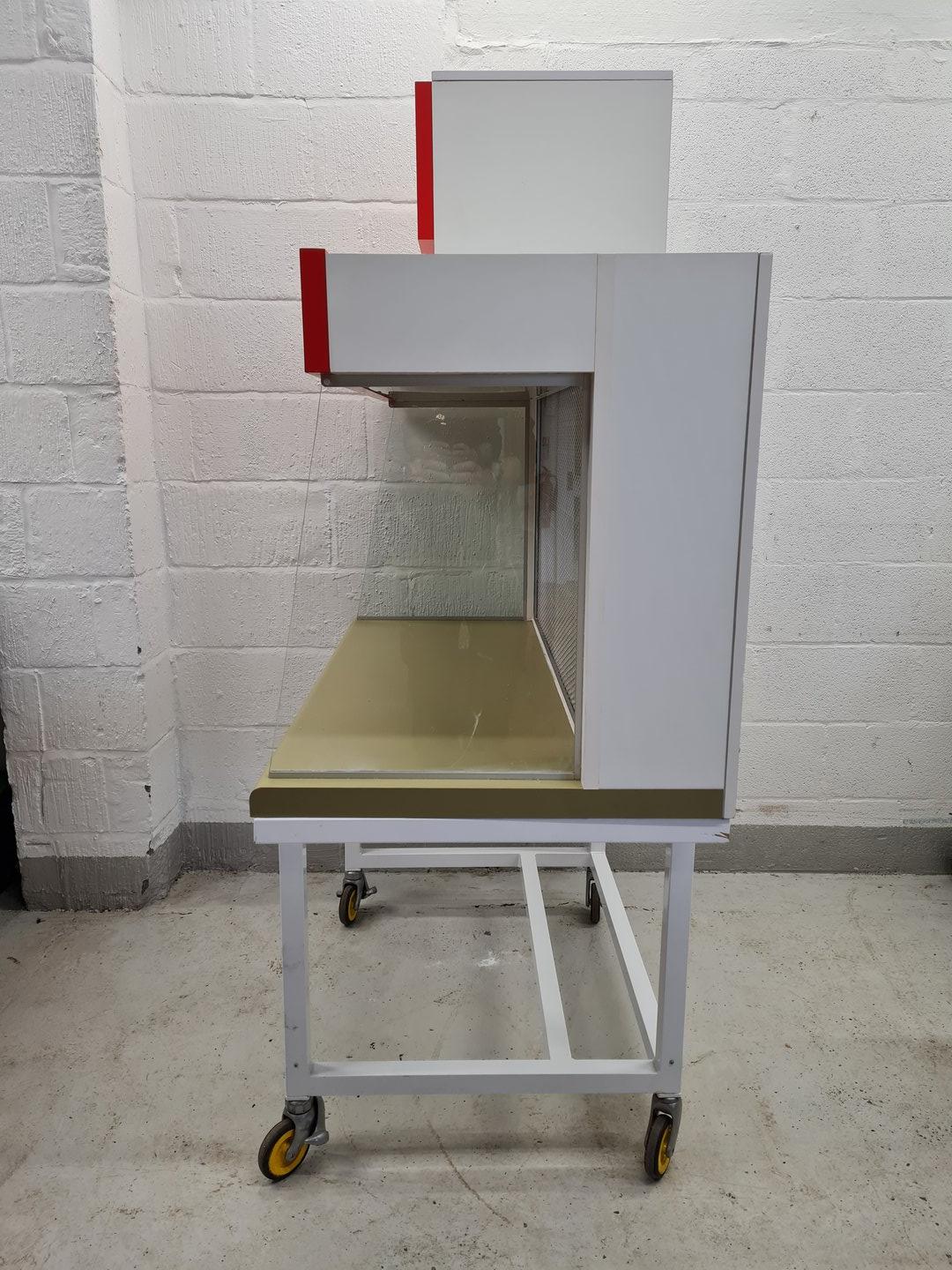 Image of M.D.H. Microflow Laminar Flow Cabinet & Stand Lab