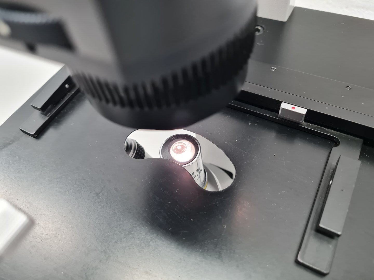 Image of Hund Wetzlar Wilovert Inverted Microscope w/ 1 x Objective 20/0.25 Ph-p Lab