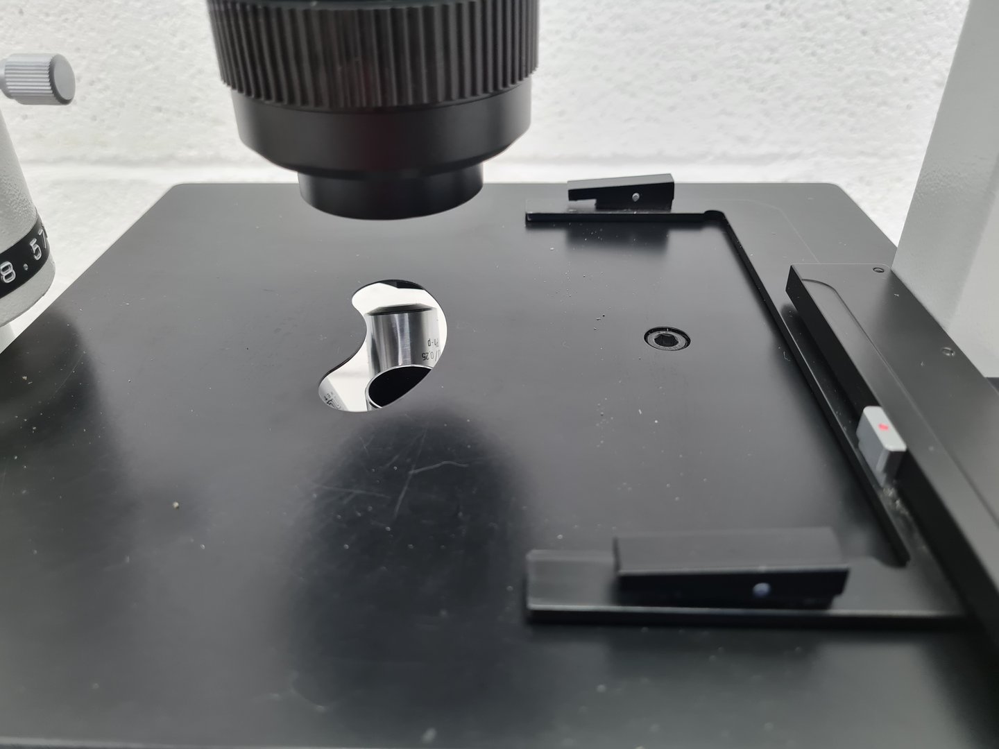 Image of Hund Wetzlar Wilovert Inverted Microscope w/ 1 x Objective 20/0.25 Ph-p Lab